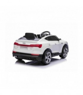 Voiture électrique Audi E-tron Sportback 4 x 4 White